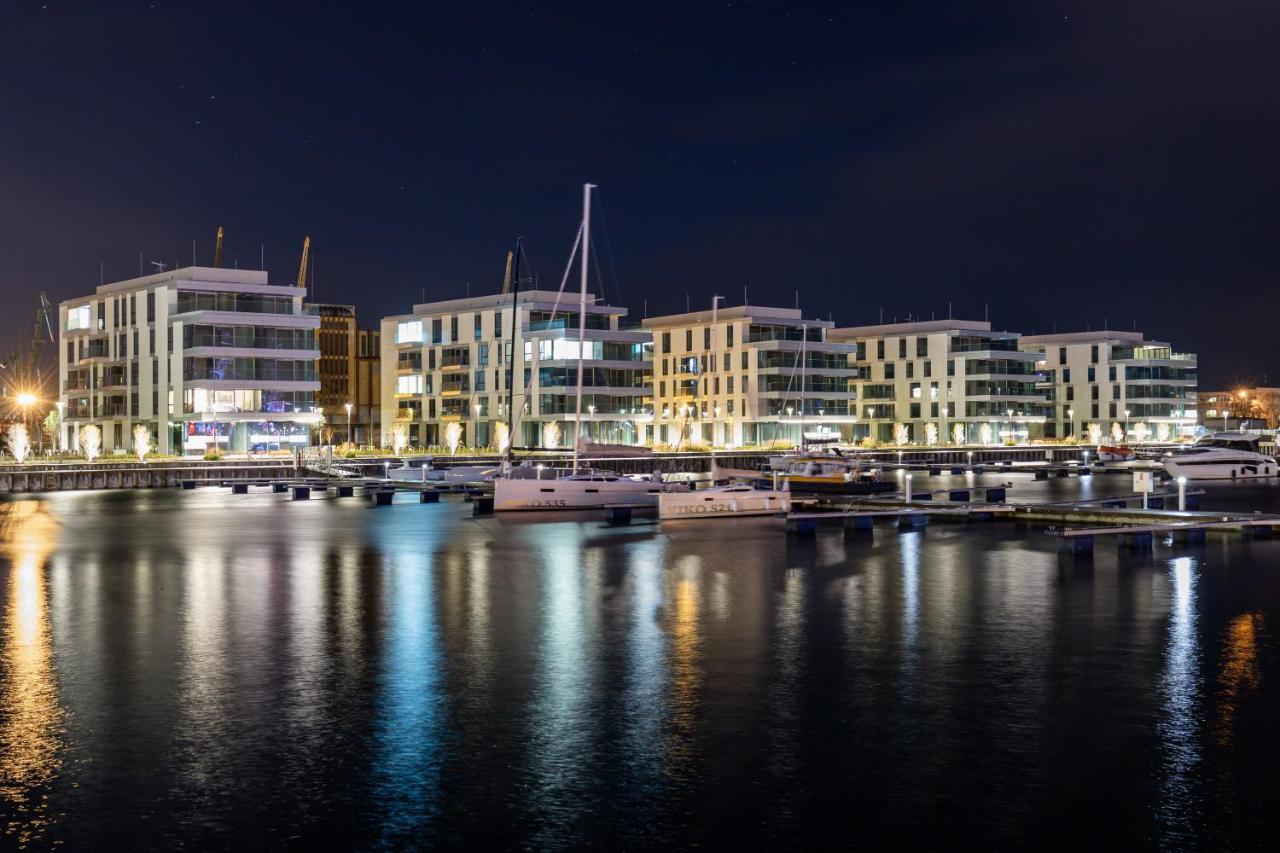Yacht Park With Sea View By Lion Apartments Gdynia Esterno foto